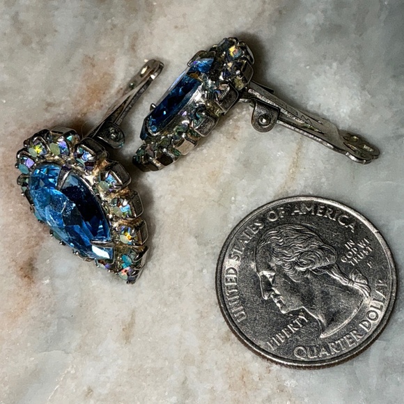 WEISS BABY BLUE RHINESTONE WITH BABY BLUE AB STONES SILVER-TONE CLIP-ON EARRINGS - Picture 4 of 7